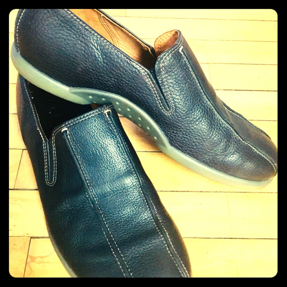 Ecco Mens Loafer size 10 black leather